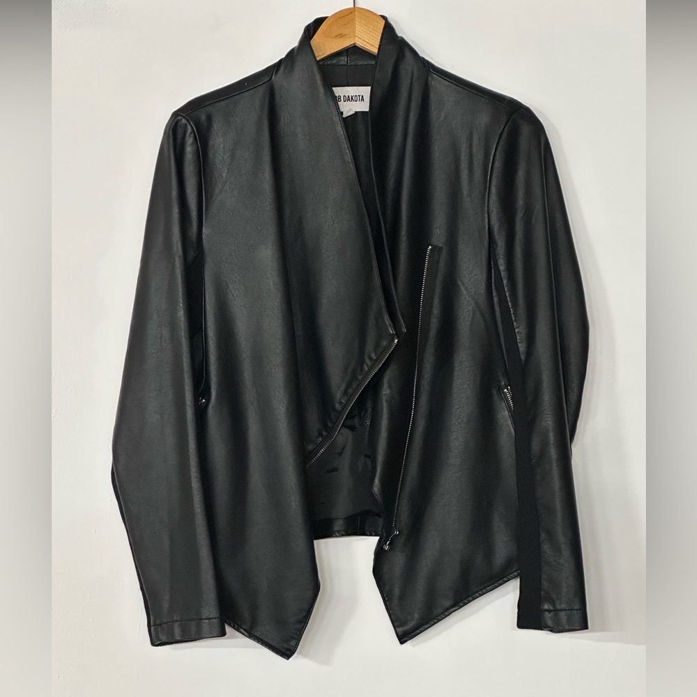 Black faux leather waterfall jacket by‎ BB Dakota size medium